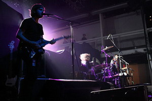 midnight-juggernauts-live3